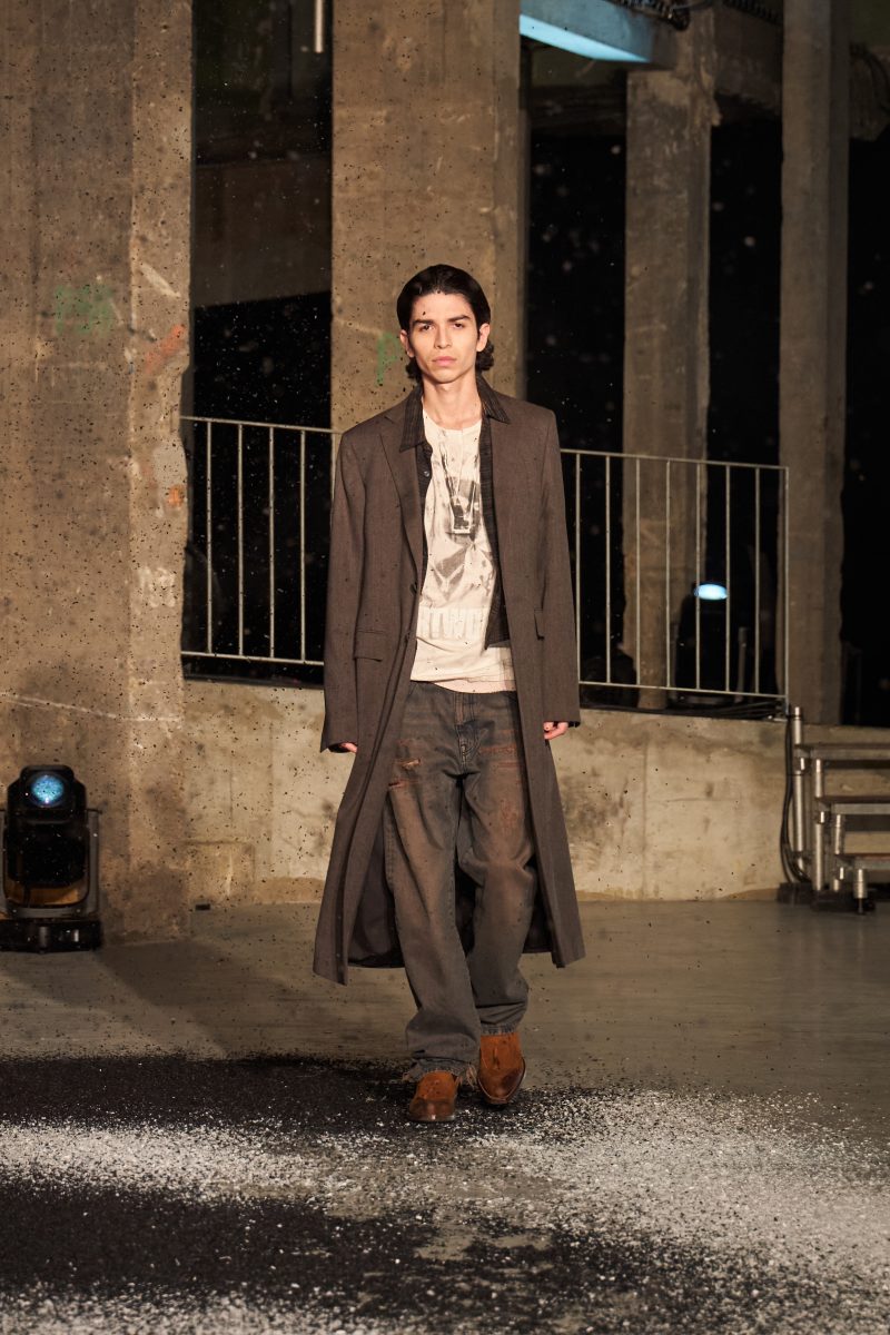 424 FW26 COLLECTION - "ARTIGIANALE” 424 FW26 COLLECTION - "ARTIGIANALE” Vanity Teen 虚荣青年 Lifestyle & new faces magazine