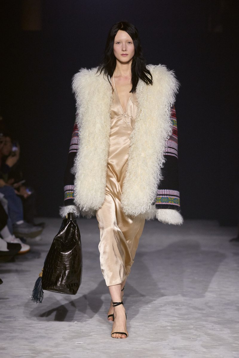 Wooyoungmi FW26 Collection - South Korean winters are cold Vanity Teen 虚荣青年 Lifestyle & new faces magazine Wooyoungmi FW26 Collection - South Korean winters are cold Wooyoungmi FW26 Collection - South Korean winters are cold Vanity Teen 虚荣青年 Lifestyle & new faces magazine