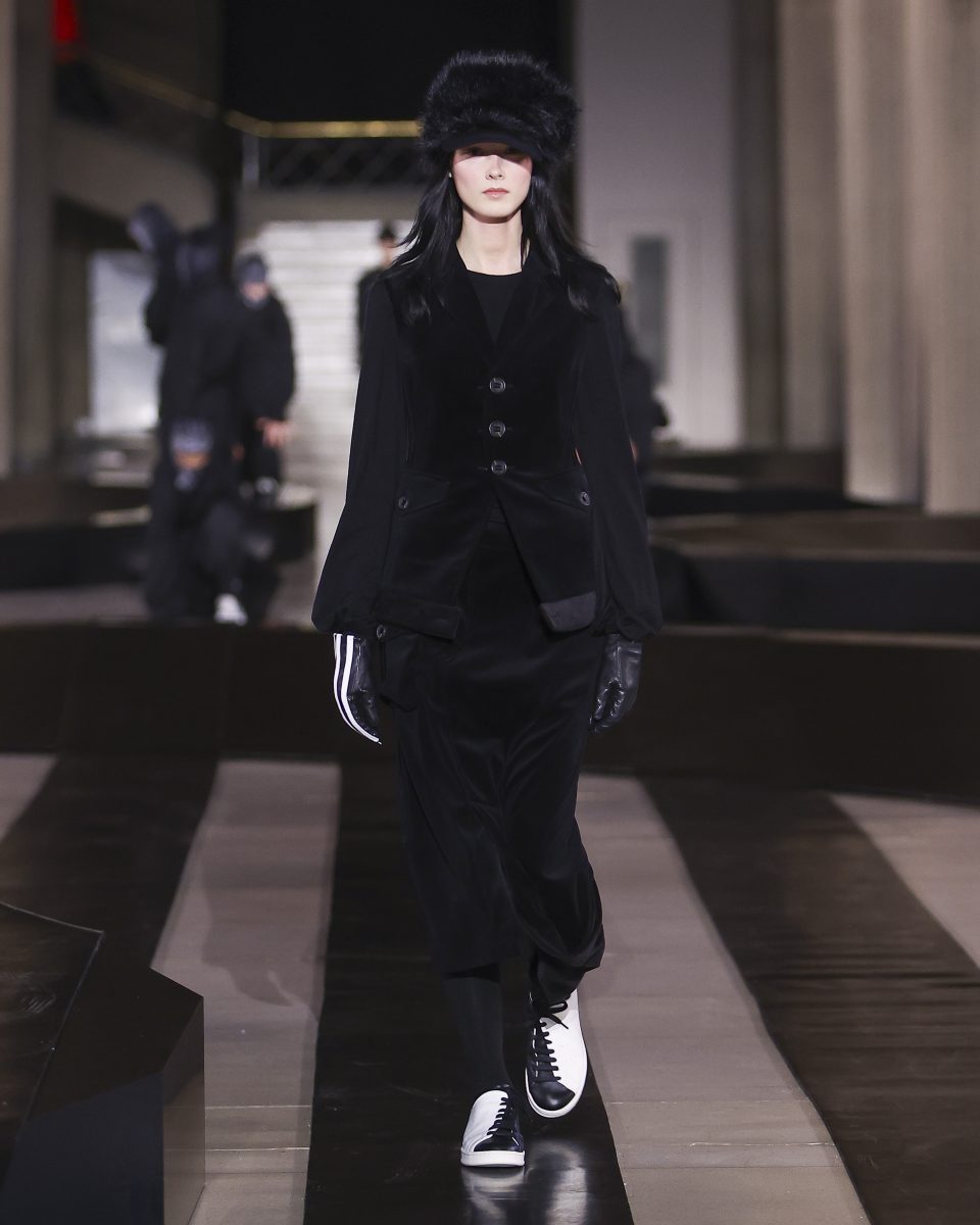 Y-3 PRESENTS THEIR FW26 COLLECTION Y-3 PRESENTS THEIR FW26 COLLECTION Vanity Teen 虚荣青年 Lifestyle & new faces magazine