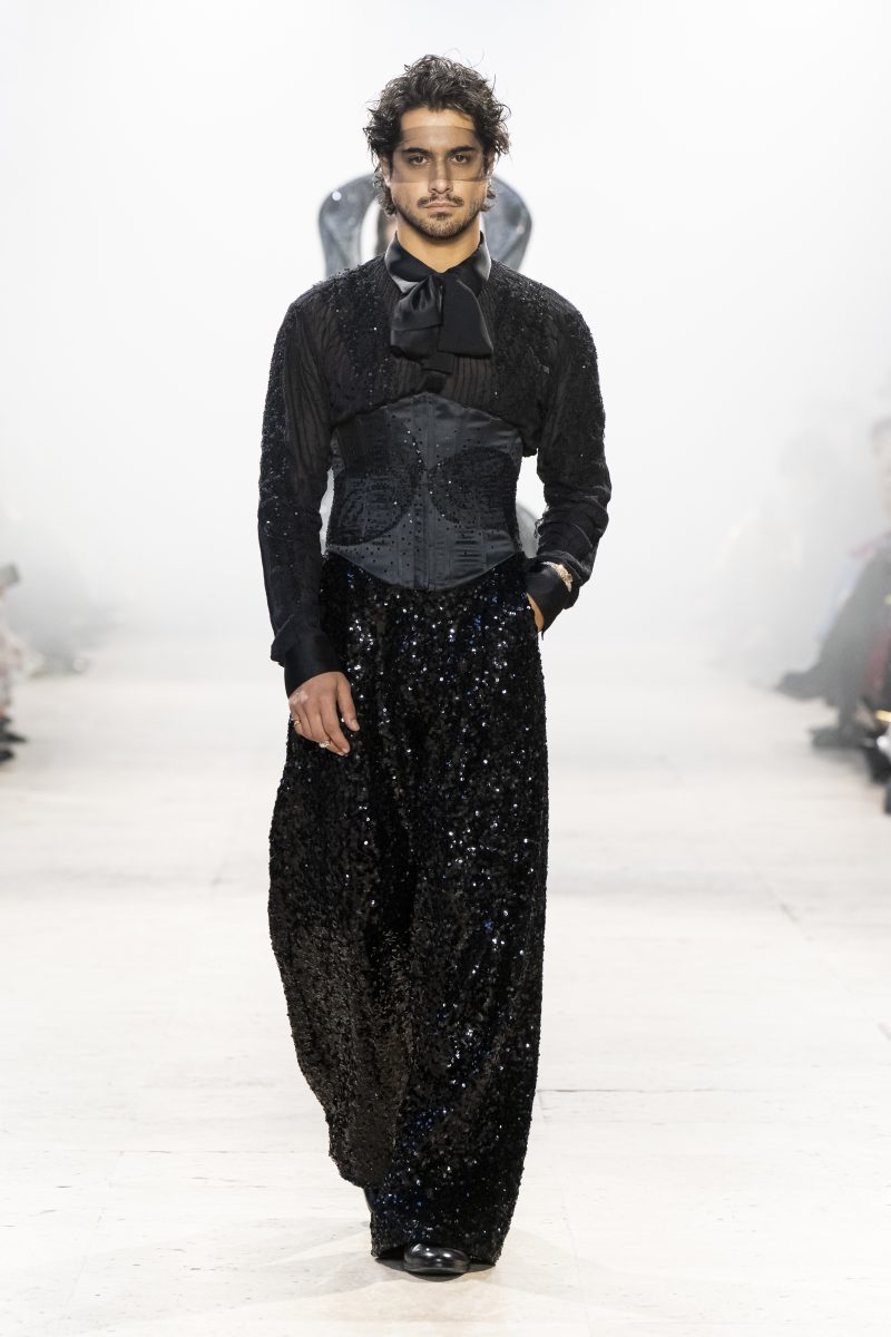 Rahul Mishra Spring 2026 Couture Collection - “Alchemy” Rahul Mishra Spring 2026 Couture Collection - “Alchemy” Vanity Teen 虚荣青年 Lifestyle & new faces magazine