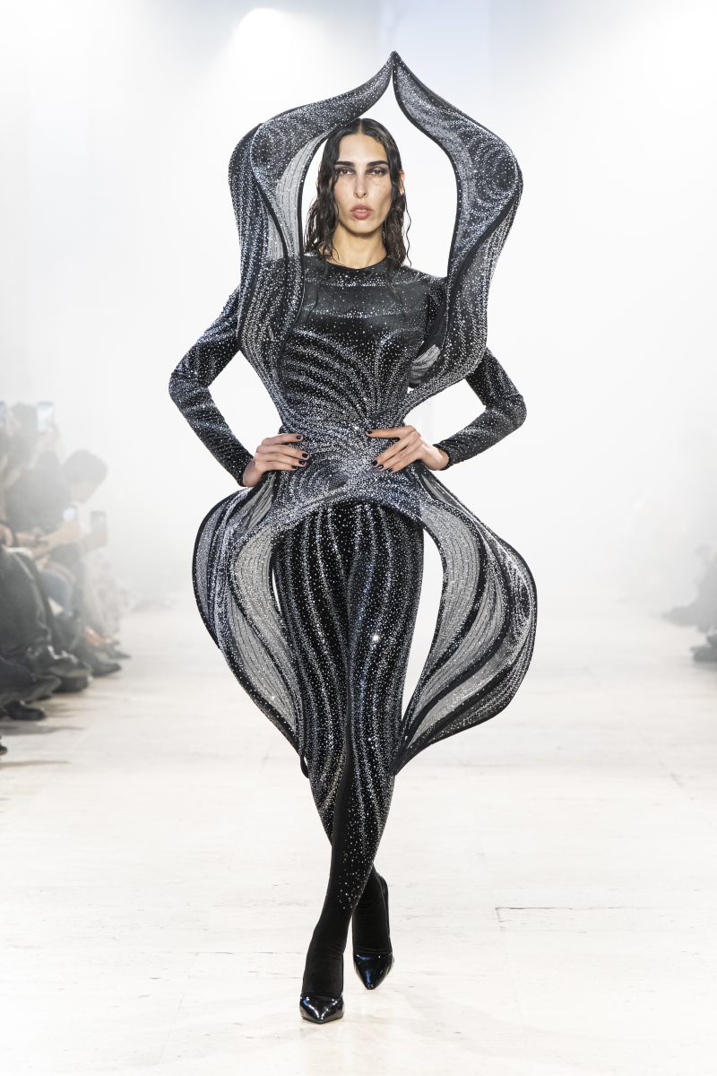 Rahul Mishra Spring 2026 Couture Collection - “Alchemy” Rahul Mishra Spring 2026 Couture Collection - “Alchemy” Vanity Teen 虚荣青年 Lifestyle & new faces magazine