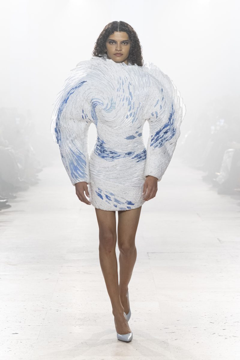 Rahul Mishra Spring 2026 Couture Collection - “Alchemy” Rahul Mishra Spring 2026 Couture Collection - “Alchemy” Vanity Teen 虚荣青年 Lifestyle & new faces magazine