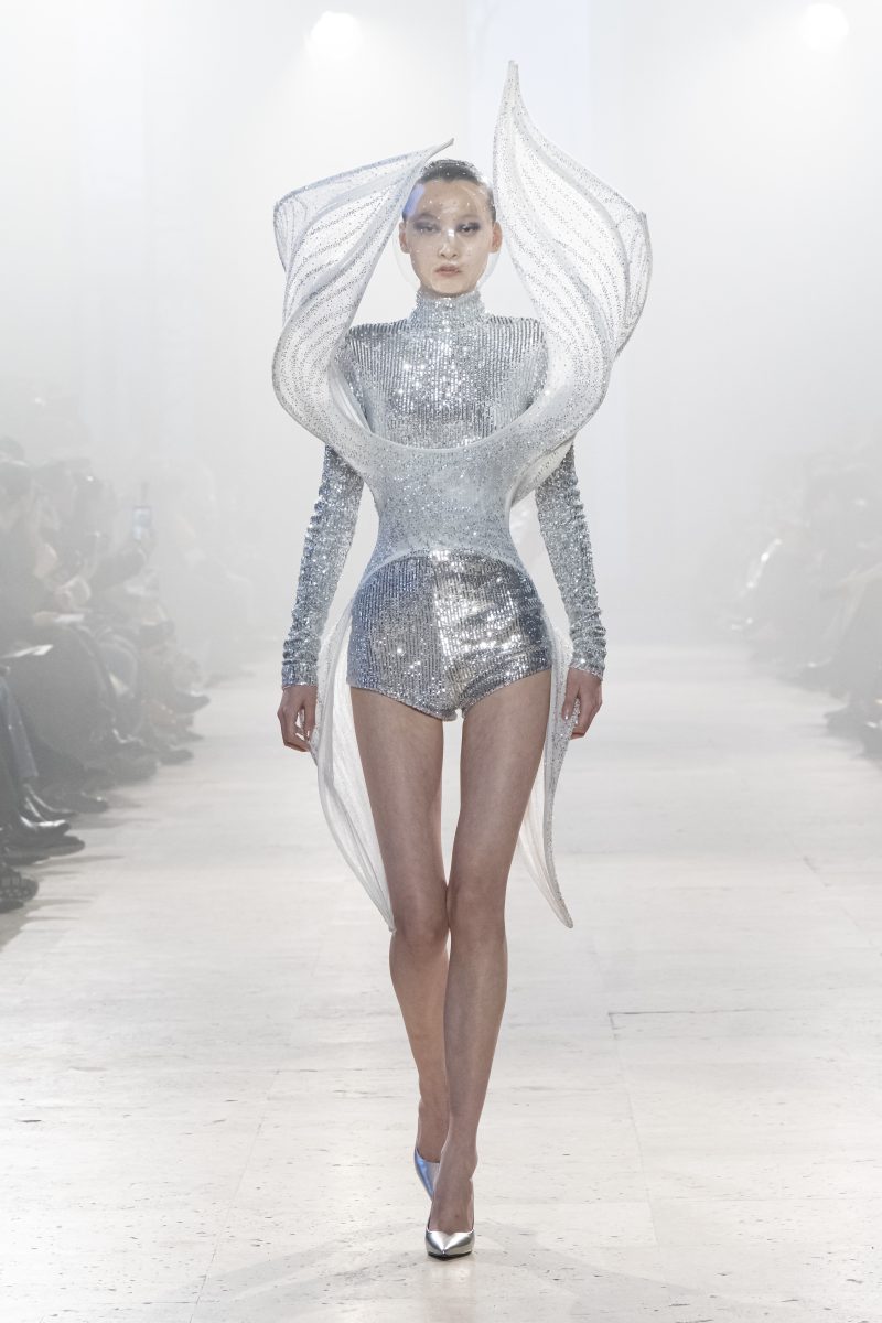 Rahul Mishra Spring 2026 Couture Collection - “Alchemy” Rahul Mishra Spring 2026 Couture Collection - “Alchemy” Vanity Teen 虚荣青年 Lifestyle & new faces magazine