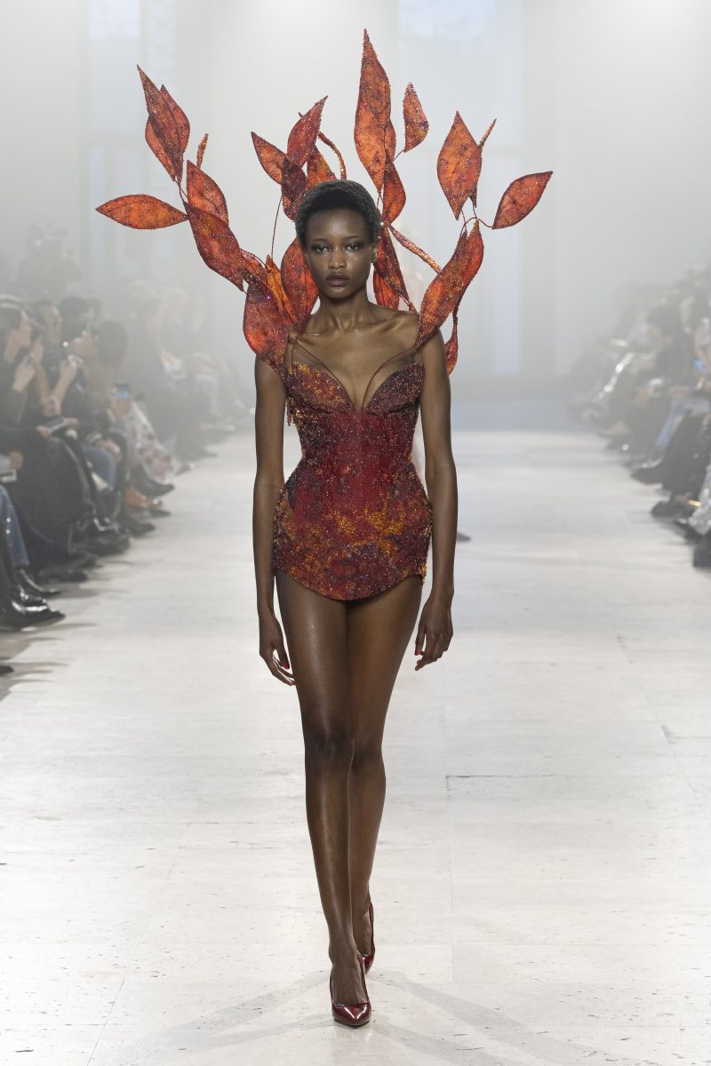 Rahul Mishra Spring 2026 Couture Collection - “Alchemy” Rahul Mishra Spring 2026 Couture Collection - “Alchemy” Vanity Teen 虚荣青年 Lifestyle & new faces magazine