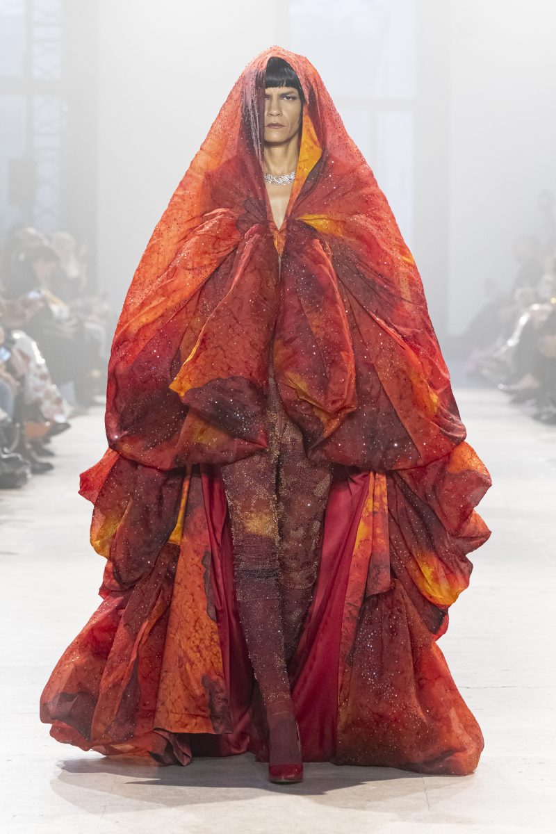 Rahul Mishra Spring 2026 Couture Collection - “Alchemy” Rahul Mishra Spring 2026 Couture Collection - “Alchemy” Vanity Teen 虚荣青年 Lifestyle & new faces magazine