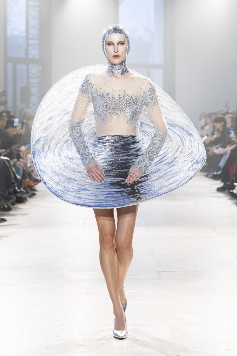 Rahul Mishra Spring 2026 Couture Collection - “Alchemy” Rahul Mishra Spring 2026 Couture Collection - “Alchemy” Vanity Teen 虚荣青年 Lifestyle & new faces magazine