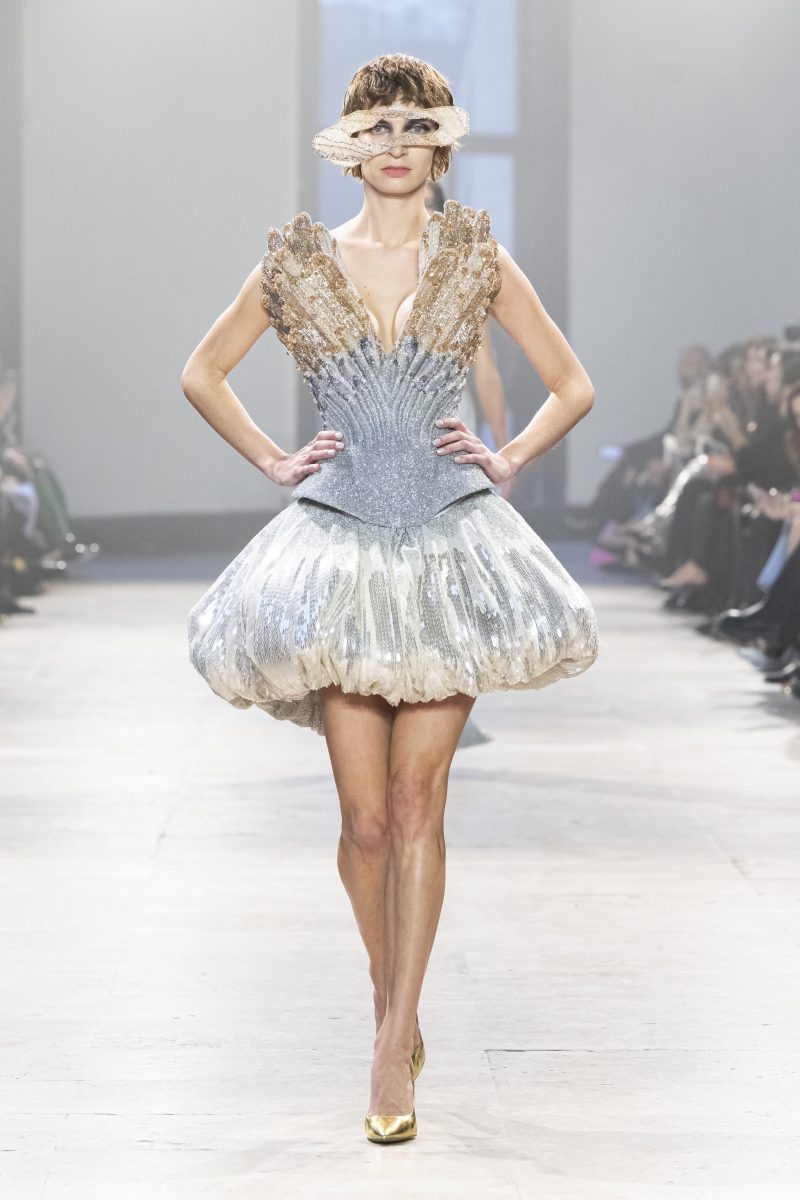 Rahul Mishra Spring 2026 Couture Collection - “Alchemy” Rahul Mishra Spring 2026 Couture Collection - “Alchemy” Vanity Teen 虚荣青年 Lifestyle & new faces magazine