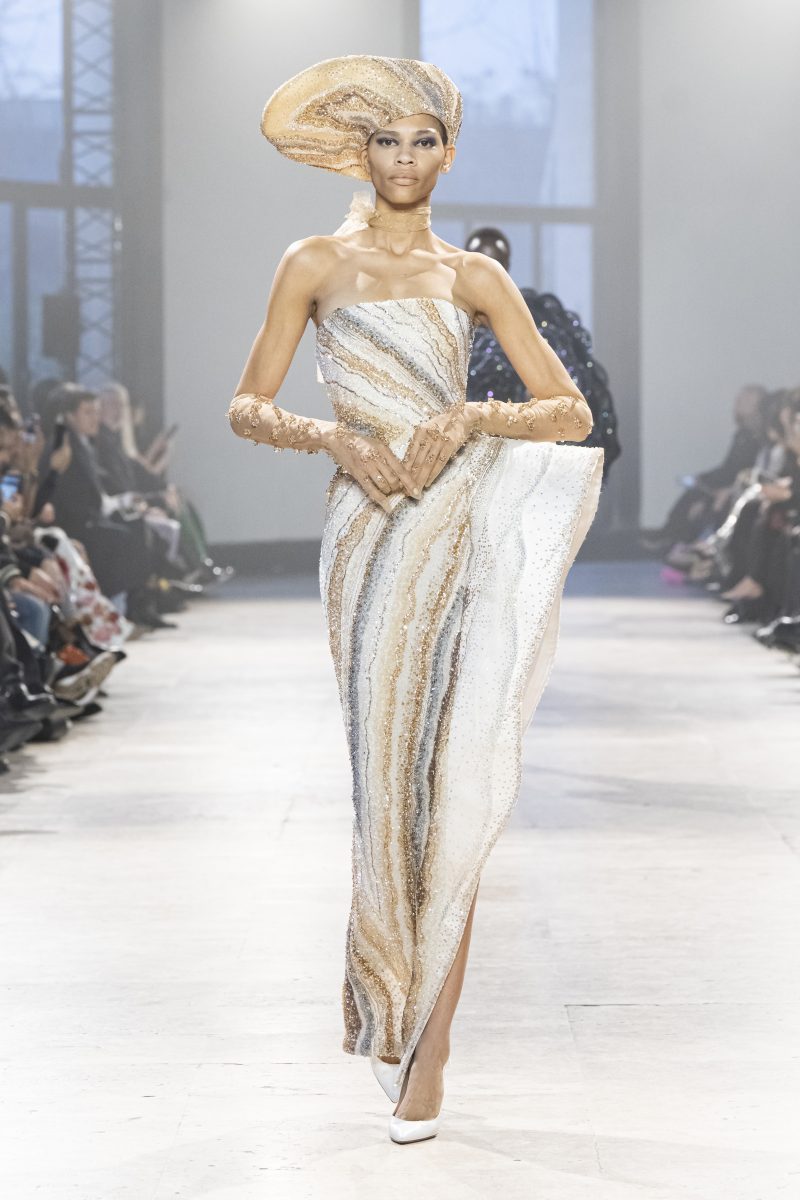 Rahul Mishra Spring 2026 Couture Collection - “Alchemy” Rahul Mishra Spring 2026 Couture Collection - “Alchemy” Vanity Teen 虚荣青年 Lifestyle & new faces magazine