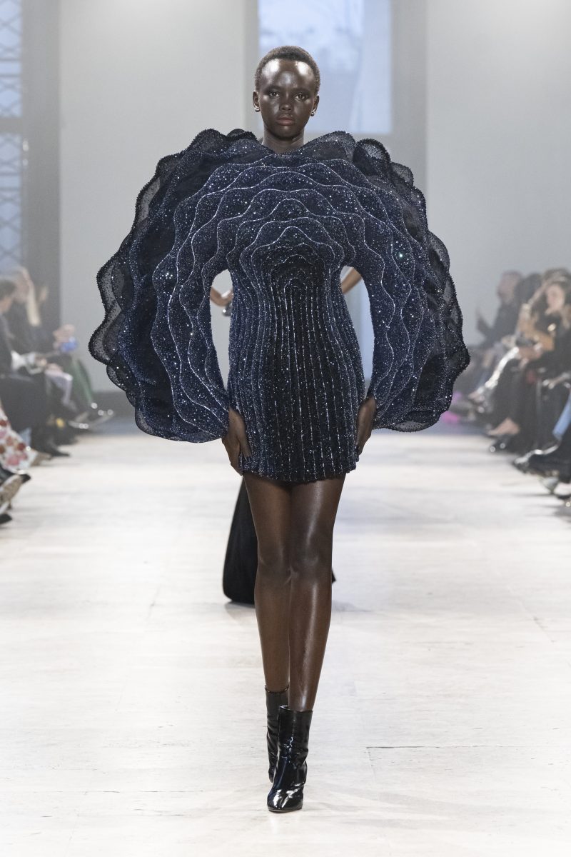 Rahul Mishra Spring 2026 Couture Collection - “Alchemy” Rahul Mishra Spring 2026 Couture Collection - “Alchemy” Vanity Teen 虚荣青年 Lifestyle & new faces magazine