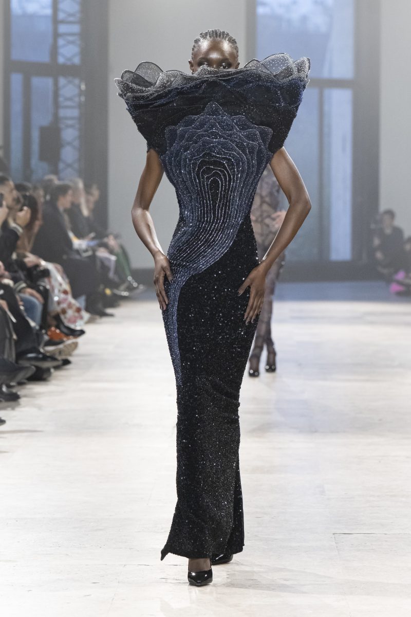Rahul Mishra Spring 2026 Couture Collection - “Alchemy” Rahul Mishra Spring 2026 Couture Collection - “Alchemy” Vanity Teen 虚荣青年 Lifestyle & new faces magazine