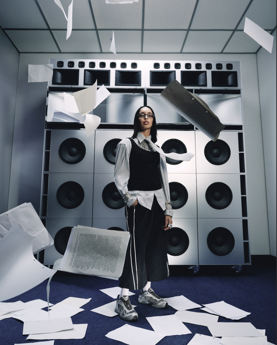 Salomon SS26 Sportstyle | XT-WHISPER Featuring Dina Ayada Salomon SS26 Sportstyle | XT-WHISPER Featuring Dina Ayada Vanity Teen 虚荣青年 Lifestyle & new faces magazine