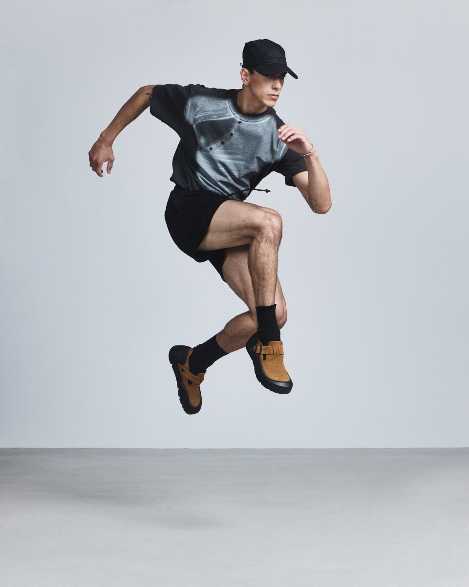 SAUL NASH LAUNCHES SS26 COLLECTION: “EMBRACE” SAUL NASH LAUNCHES SS26 COLLECTION: “EMBRACE” Vanity Teen 虚荣青年 Lifestyle & new faces magazine