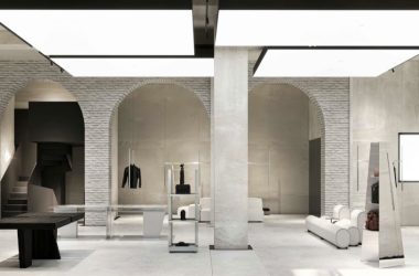 SALVATORE SANTORO OPENS ITS FIRST SPACE IN MILAN SALVATORE SANTORO OPENS ITS FIRST SPACE IN MILAN Vanity Teen 虚荣青年 Lifestyle & new faces magazine
