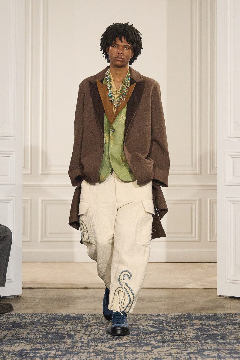 KARTIK RESEARCH PRESENTS FW26 COLLECTION AT PFW - “RAAG” KARTIK RESEARCH PRESENTS FW26 COLLECTION AT PFW - “RAAG” Vanity Teen 虚荣青年 Lifestyle & new faces magazine