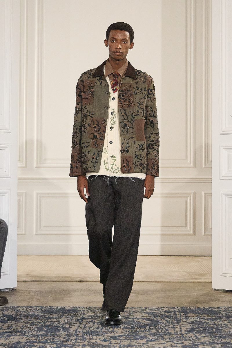 KARTIK RESEARCH PRESENTS FW26 COLLECTION AT PFW - “RAAG” KARTIK RESEARCH PRESENTS FW26 COLLECTION AT PFW - “RAAG” Vanity Teen 虚荣青年 Lifestyle & new faces magazine