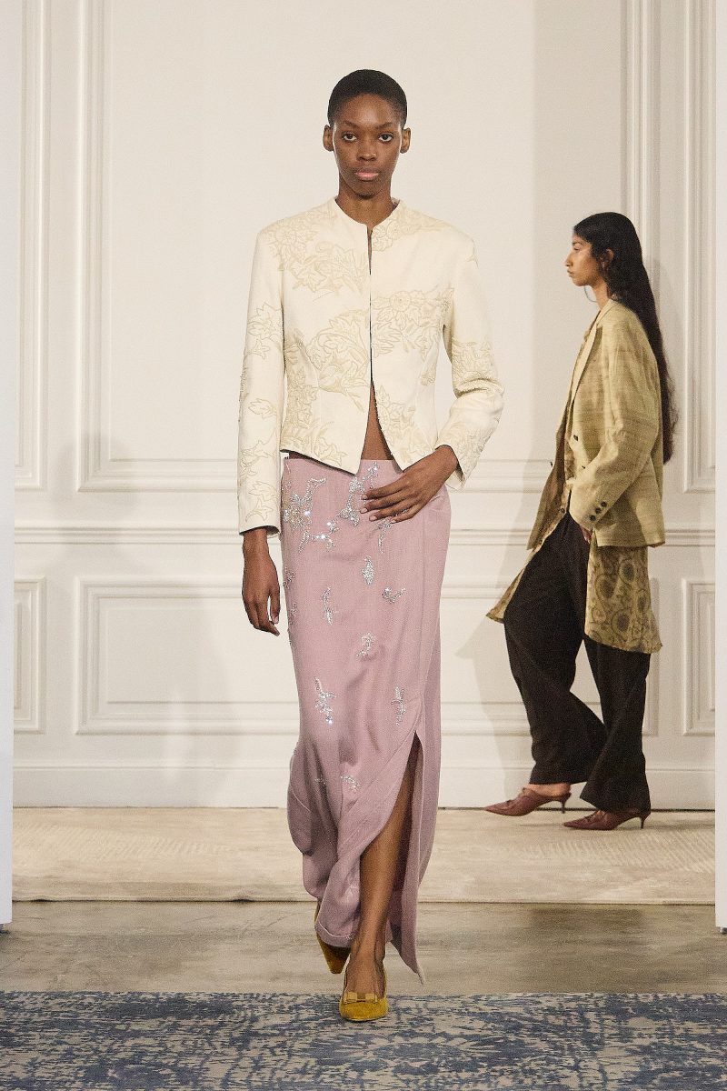 KARTIK RESEARCH PRESENTS FW26 COLLECTION AT PFW - “RAAG” KARTIK RESEARCH PRESENTS FW26 COLLECTION AT PFW - “RAAG” Vanity Teen 虚荣青年 Lifestyle & new faces magazine