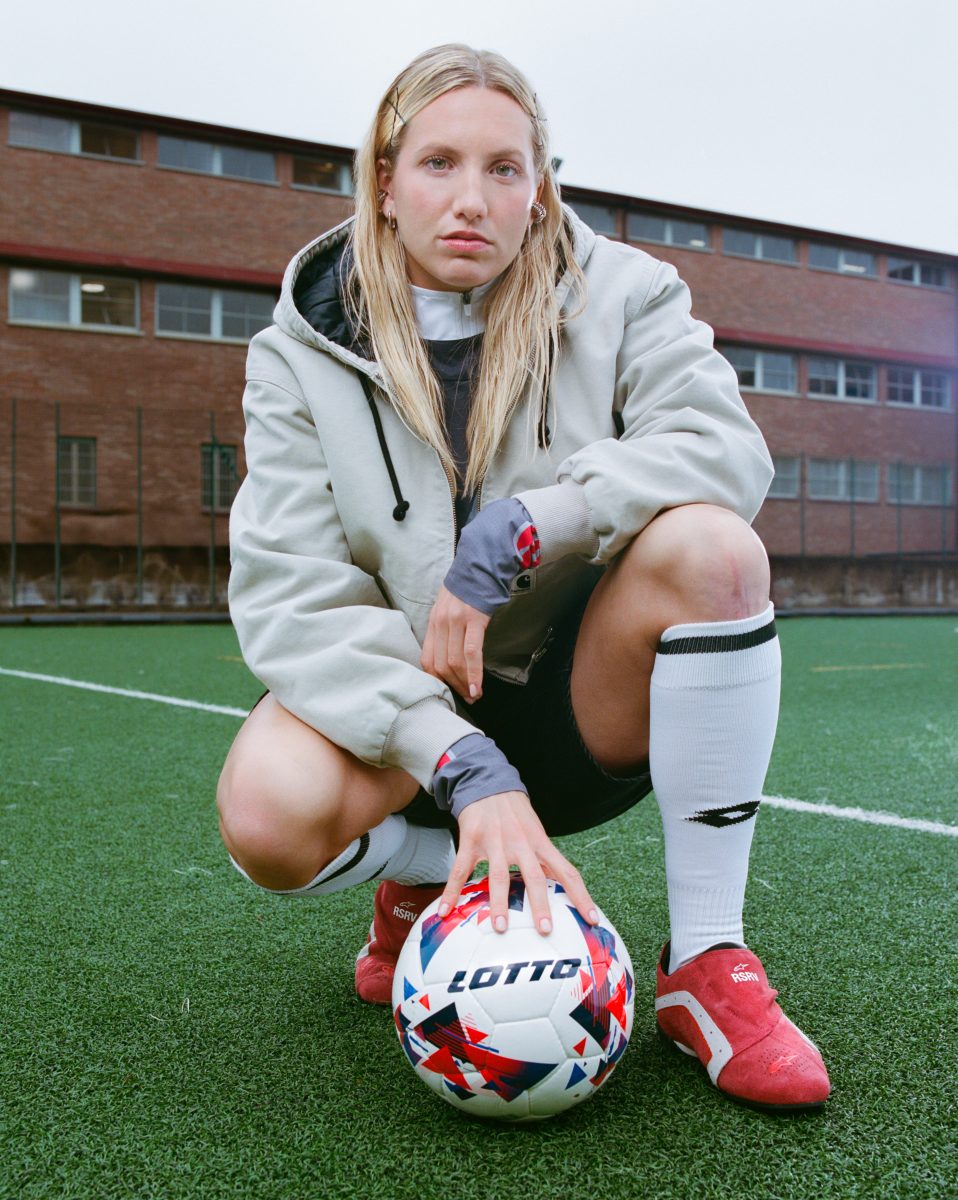 Irene Santi: Fearless on the Pitch Irene Santi: Fearless on the Pitch Vanity Teen 虚荣青年 Lifestyle & new faces magazine