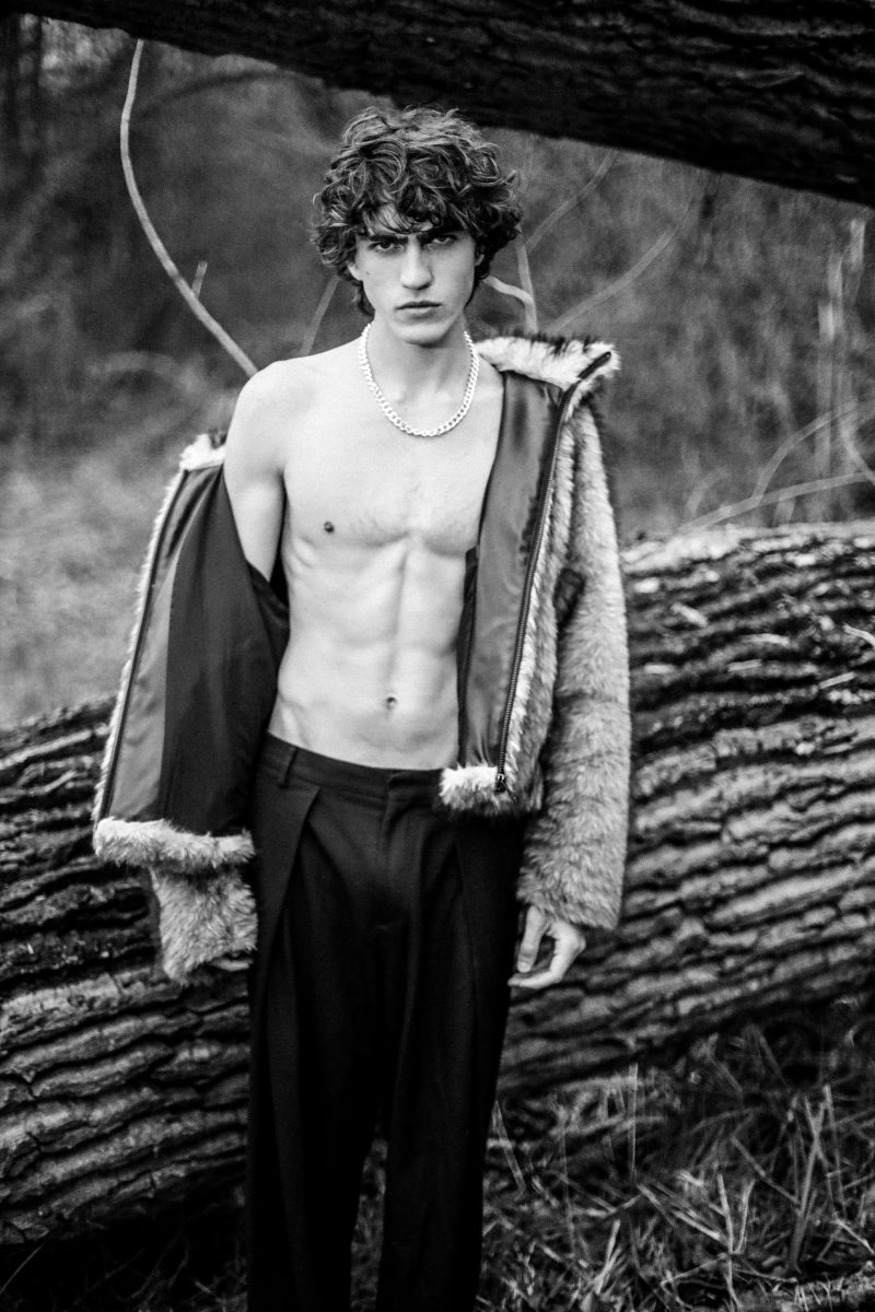 THE VOICE OF SILENCE THE VOICE OF SILENCE Vanity Teen 虚荣青年 Lifestyle & new faces magazine