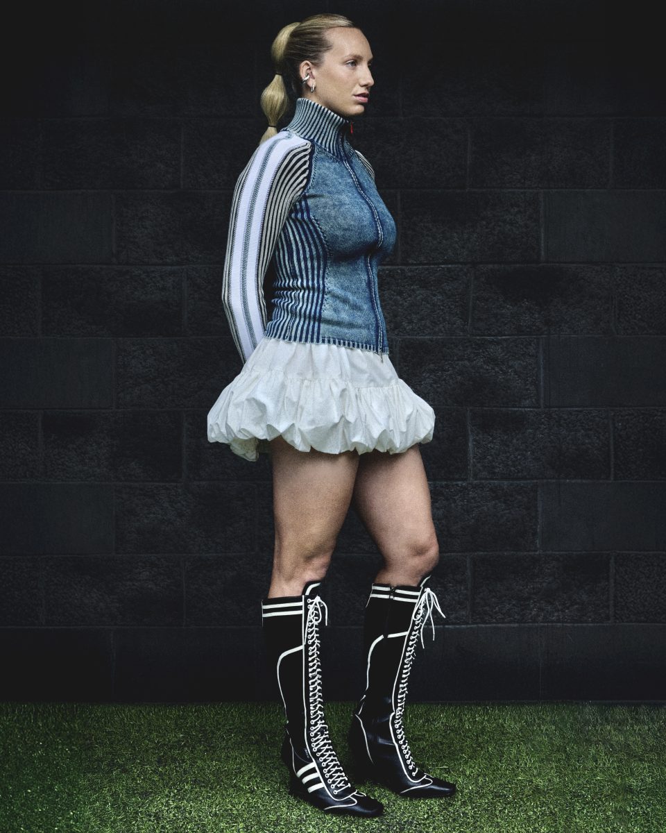 Irene Santi: Fearless on the Pitch Irene Santi: Fearless on the Pitch Vanity Teen 虚荣青年 Lifestyle & new faces magazine