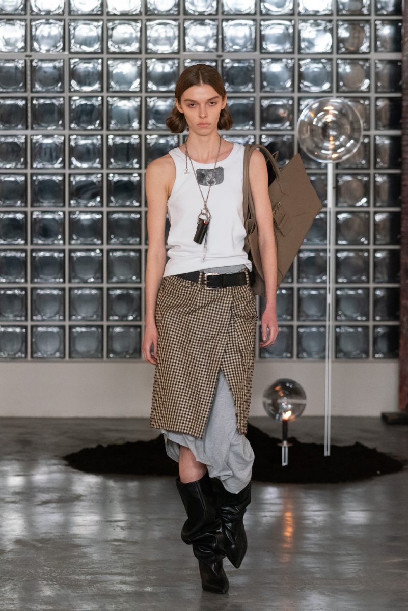 IN CONVERSATION WITH DOMENICO OREFICE: ''LUMEN'' IS SHEDDING LIGHT THROUGH INNOVATION IN FASHION Vanity Teen 虚荣青年 Lifestyle & new faces magazine IN CONVERSATION WITH DOMENICO OREFICE: ''LUMEN'' IS SHEDDING LIGHT THROUGH INNOVATION IN FASHION IN CONVERSATION WITH DOMENICO OREFICE: ''LUMEN'' IS SHEDDING LIGHT THROUGH INNOVATION IN FASHION Vanity Teen 虚荣青年 Lifestyle & new faces magazine