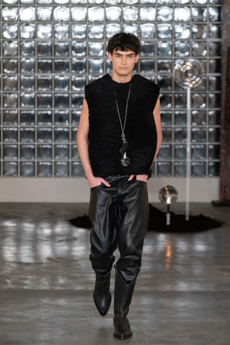 IN CONVERSATION WITH DOMENICO OREFICE: ''LUMEN'' IS SHEDDING LIGHT THROUGH INNOVATION IN FASHION Vanity Teen 虚荣青年 Lifestyle & new faces magazine IN CONVERSATION WITH DOMENICO OREFICE: ''LUMEN'' IS SHEDDING LIGHT THROUGH INNOVATION IN FASHION IN CONVERSATION WITH DOMENICO OREFICE: ''LUMEN'' IS SHEDDING LIGHT THROUGH INNOVATION IN FASHION Vanity Teen 虚荣青年 Lifestyle & new faces magazine