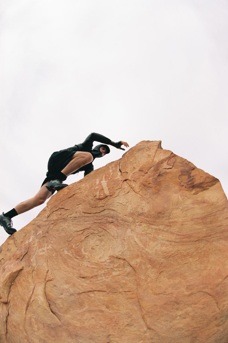 ROA SS26: Navigating the Edge of the Unknown ROA SS26: Navigating the Edge of the Unknown Vanity Teen 虚荣青年 Lifestyle & new faces magazine