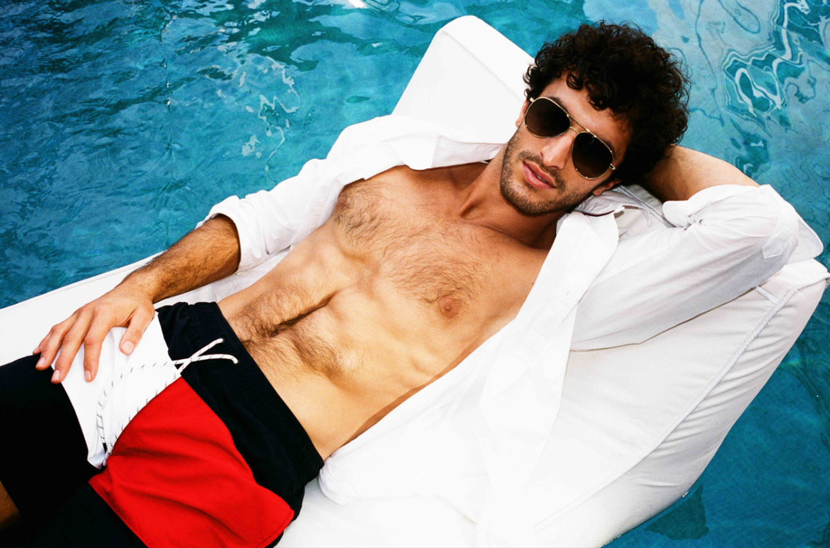 TOMMY HILFIGER SPRING 2026: A NEW GENERATION OF “CLASSIC AMERICAN COOL” Vanity Teen 虚荣青年 Lifestyle & new faces magazine TOMMY HILFIGER SPRING 2026: A NEW GENERATION OF “CLASSIC AMERICAN COOL” TOMMY HILFIGER SPRING 2026: A NEW GENERATION OF “CLASSIC AMERICAN COOL” Vanity Teen 虚荣青年 Lifestyle & new faces magazine