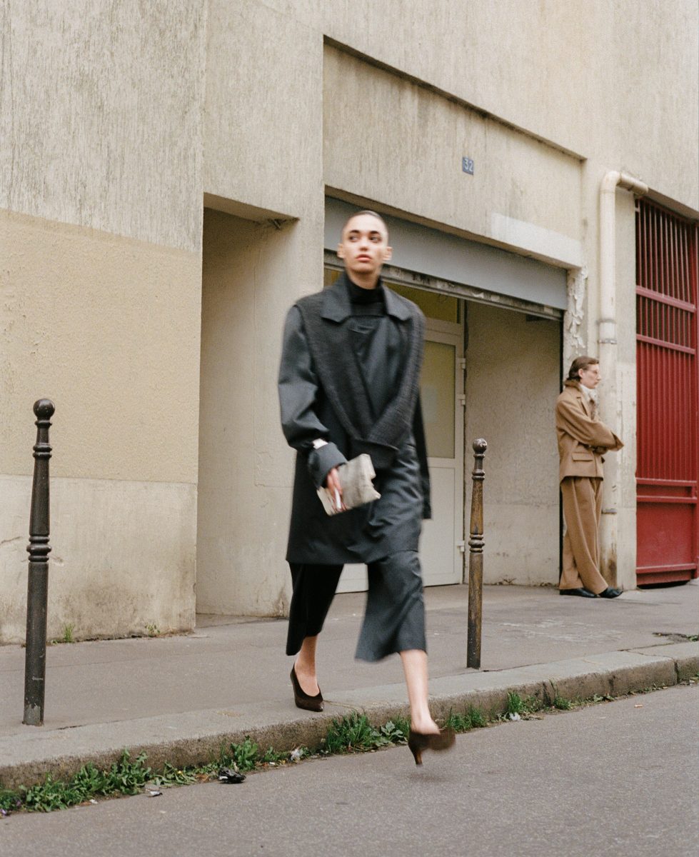 The Quiet Force of The Hustler: GAL NELL DAHAN FW26 Vanity Teen 虚荣青年 Lifestyle & new faces magazine The Quiet Force of The Hustler: GAL NELL DAHAN FW26 The Quiet Force of The Hustler: GAL NELL DAHAN FW26 Vanity Teen 虚荣青年 Lifestyle & new faces magazine