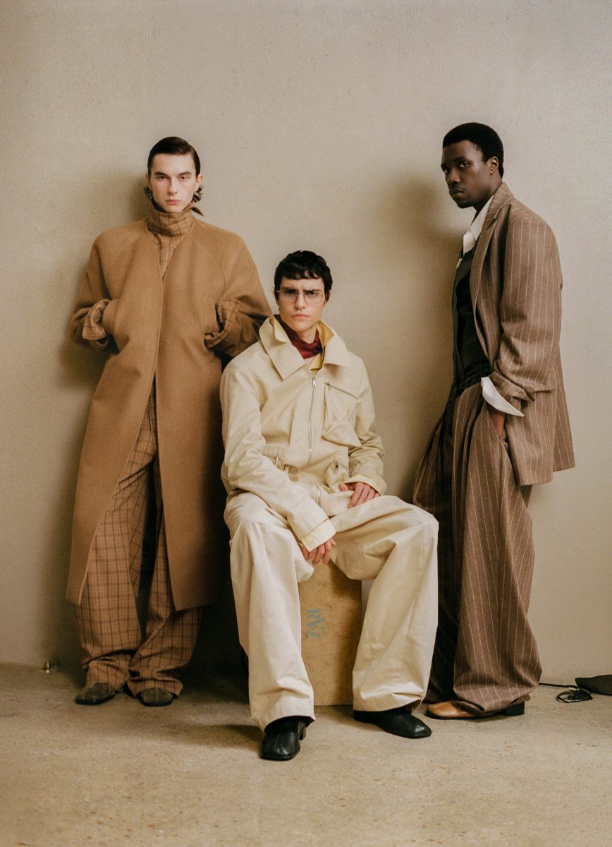 The Quiet Force of The Hustler: GAL NELL DAHAN FW26 Vanity Teen 虚荣青年 Lifestyle & new faces magazine The Quiet Force of The Hustler: GAL NELL DAHAN FW26 The Quiet Force of The Hustler: GAL NELL DAHAN FW26 Vanity Teen 虚荣青年 Lifestyle & new faces magazine