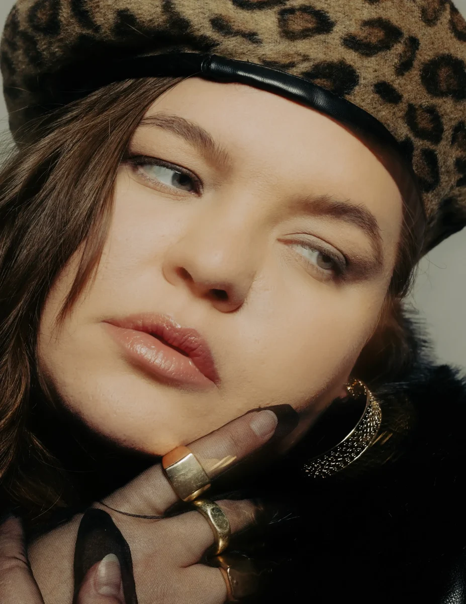 Petite Plus Power Meets High Fashion Petite Plus Power Meets High Fashion Vanity Teen 虚荣青年 Lifestyle & new faces magazine