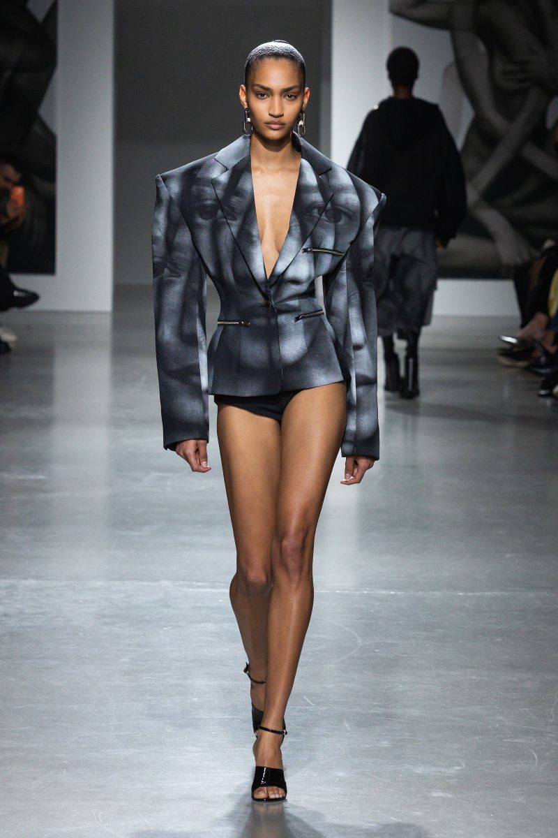 On Our Radar FW26: HAYELI’s MULTIPLE Takes Over Palais de Tokyo On Our Radar FW26: HAYELI’s MULTIPLE Takes Over Palais de Tokyo Vanity Teen 虚荣青年 Lifestyle & new faces magazine