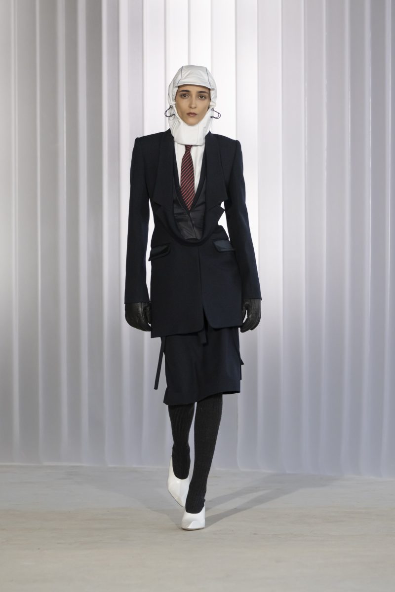 On Our Radar: Jean Paul Gaultier FW26 — Duran Lantink Turns the House Upside Down On Our Radar: Jean Paul Gaultier FW26 — Duran Lantink Turns the House Upside Down Vanity Teen 虚荣青年 Lifestyle & new faces magazine