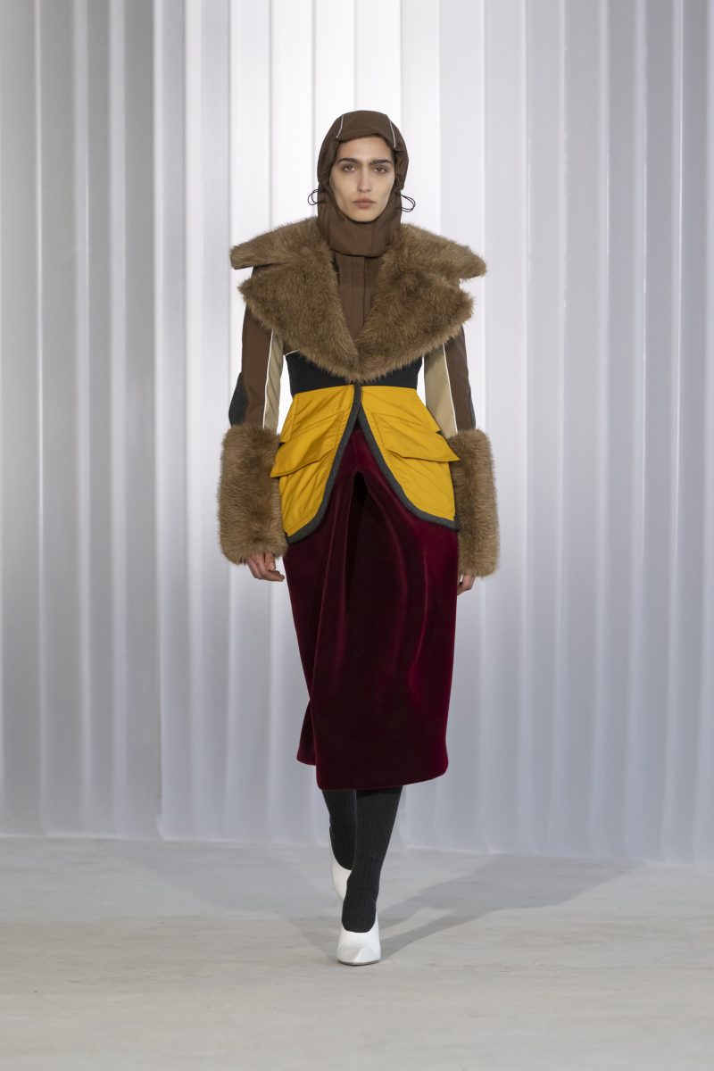 On Our Radar: Jean Paul Gaultier FW26 — Duran Lantink Turns the House Upside Down On Our Radar: Jean Paul Gaultier FW26 — Duran Lantink Turns the House Upside Down Vanity Teen 虚荣青年 Lifestyle & new faces magazine