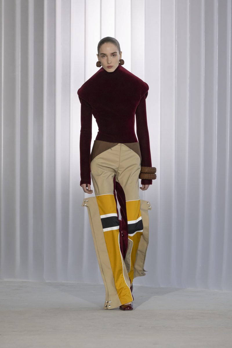 On Our Radar: Jean Paul Gaultier FW26 — Duran Lantink Turns the House Upside Down On Our Radar: Jean Paul Gaultier FW26 — Duran Lantink Turns the House Upside Down Vanity Teen 虚荣青年 Lifestyle & new faces magazine