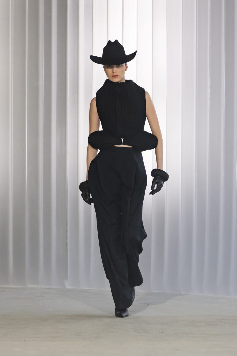 On Our Radar: Jean Paul Gaultier FW26 — Duran Lantink Turns the House Upside Down On Our Radar: Jean Paul Gaultier FW26 — Duran Lantink Turns the House Upside Down Vanity Teen 虚荣青年 Lifestyle & new faces magazine