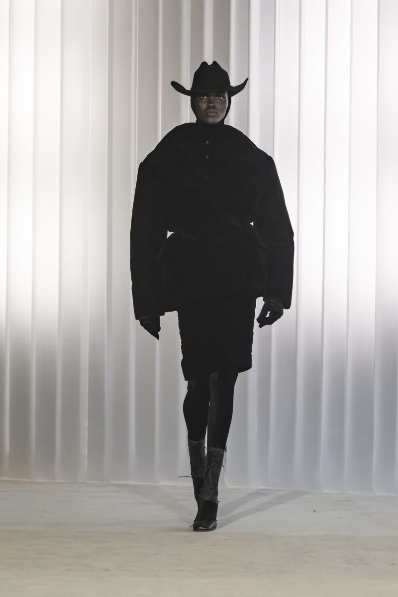 On Our Radar: Jean Paul Gaultier FW26 — Duran Lantink Turns the House Upside Down On Our Radar: Jean Paul Gaultier FW26 — Duran Lantink Turns the House Upside Down Vanity Teen 虚荣青年 Lifestyle & new faces magazine