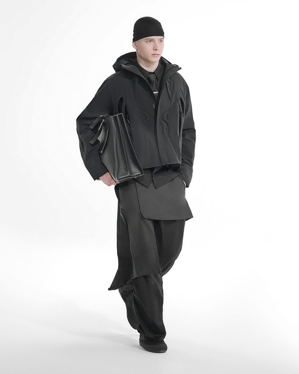 EQUINE: Riding the Edge of Summer with Heliot Emil SS26 EQUINE: Riding the Edge of Summer with Heliot Emil SS26 Vanity Teen 虚荣青年 Lifestyle & new faces magazine