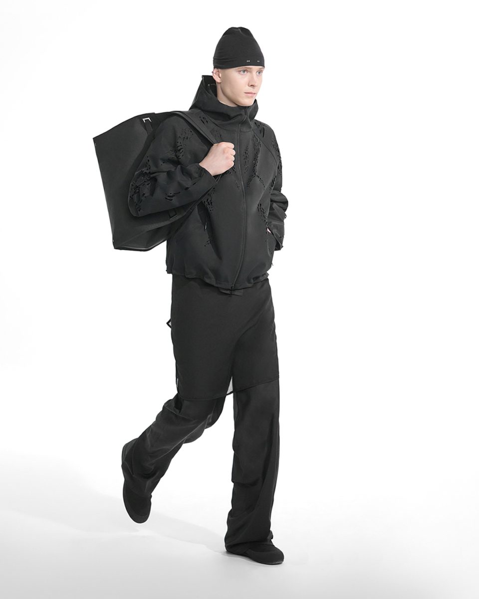 EQUINE: Riding the Edge of Summer with Heliot Emil SS26 EQUINE: Riding the Edge of Summer with Heliot Emil SS26 Vanity Teen 虚荣青年 Lifestyle & new faces magazine