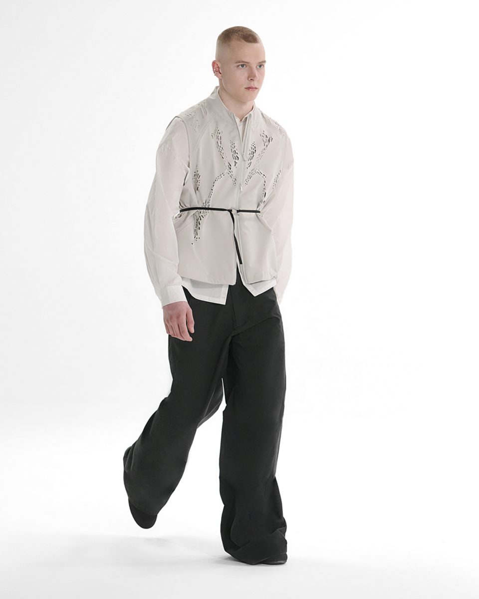 EQUINE: Riding the Edge of Summer with Heliot Emil SS26 EQUINE: Riding the Edge of Summer with Heliot Emil SS26 Vanity Teen 虚荣青年 Lifestyle & new faces magazine