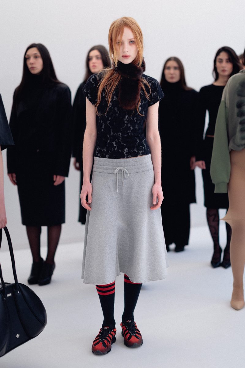 CRASH TEST FEMININITY: Beate Karlsson’s AVAVAV Fall/Winter 2026 at Milan Fashion Week Turns System Failure into Spectacle Vanity Teen 虚荣青年 Lifestyle & new faces magazine CRASH TEST FEMININITY: Beate Karlsson’s AVAVAV Fall/Winter 2026 at Milan Fashion Week Turns System Failure into Spectacle CRASH TEST FEMININITY: Beate Karlsson’s AVAVAV Fall/Winter 2026 at Milan Fashion Week Turns System Failure into Spectacle Vanity Teen 虚荣青年 Lifestyle & new faces magazine