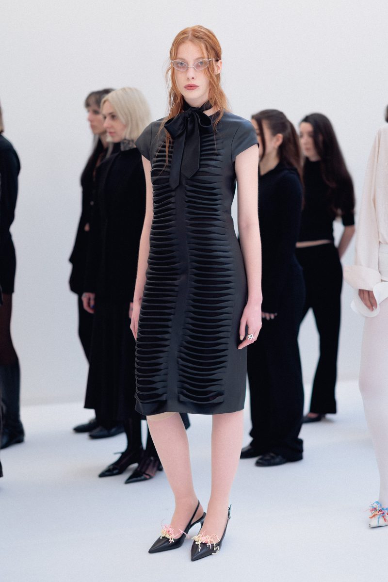 CRASH TEST FEMININITY: Beate Karlsson’s AVAVAV Fall/Winter 2026 at Milan Fashion Week Turns System Failure into Spectacle Vanity Teen 虚荣青年 Lifestyle & new faces magazine CRASH TEST FEMININITY: Beate Karlsson’s AVAVAV Fall/Winter 2026 at Milan Fashion Week Turns System Failure into Spectacle CRASH TEST FEMININITY: Beate Karlsson’s AVAVAV Fall/Winter 2026 at Milan Fashion Week Turns System Failure into Spectacle Vanity Teen 虚荣青年 Lifestyle & new faces magazine