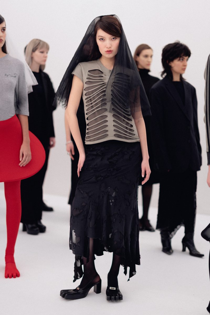 CRASH TEST FEMININITY: Beate Karlsson’s AVAVAV Fall/Winter 2026 at Milan Fashion Week Turns System Failure into Spectacle Vanity Teen 虚荣青年 Lifestyle & new faces magazine CRASH TEST FEMININITY: Beate Karlsson’s AVAVAV Fall/Winter 2026 at Milan Fashion Week Turns System Failure into Spectacle CRASH TEST FEMININITY: Beate Karlsson’s AVAVAV Fall/Winter 2026 at Milan Fashion Week Turns System Failure into Spectacle Vanity Teen 虚荣青年 Lifestyle & new faces magazine