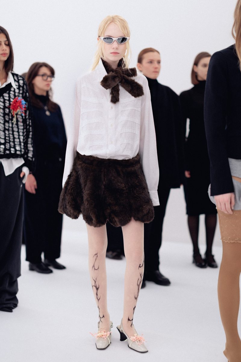 CRASH TEST FEMININITY: Beate Karlsson’s AVAVAV Fall/Winter 2026 at Milan Fashion Week Turns System Failure into Spectacle Vanity Teen 虚荣青年 Lifestyle & new faces magazine CRASH TEST FEMININITY: Beate Karlsson’s AVAVAV Fall/Winter 2026 at Milan Fashion Week Turns System Failure into Spectacle CRASH TEST FEMININITY: Beate Karlsson’s AVAVAV Fall/Winter 2026 at Milan Fashion Week Turns System Failure into Spectacle Vanity Teen 虚荣青年 Lifestyle & new faces magazine