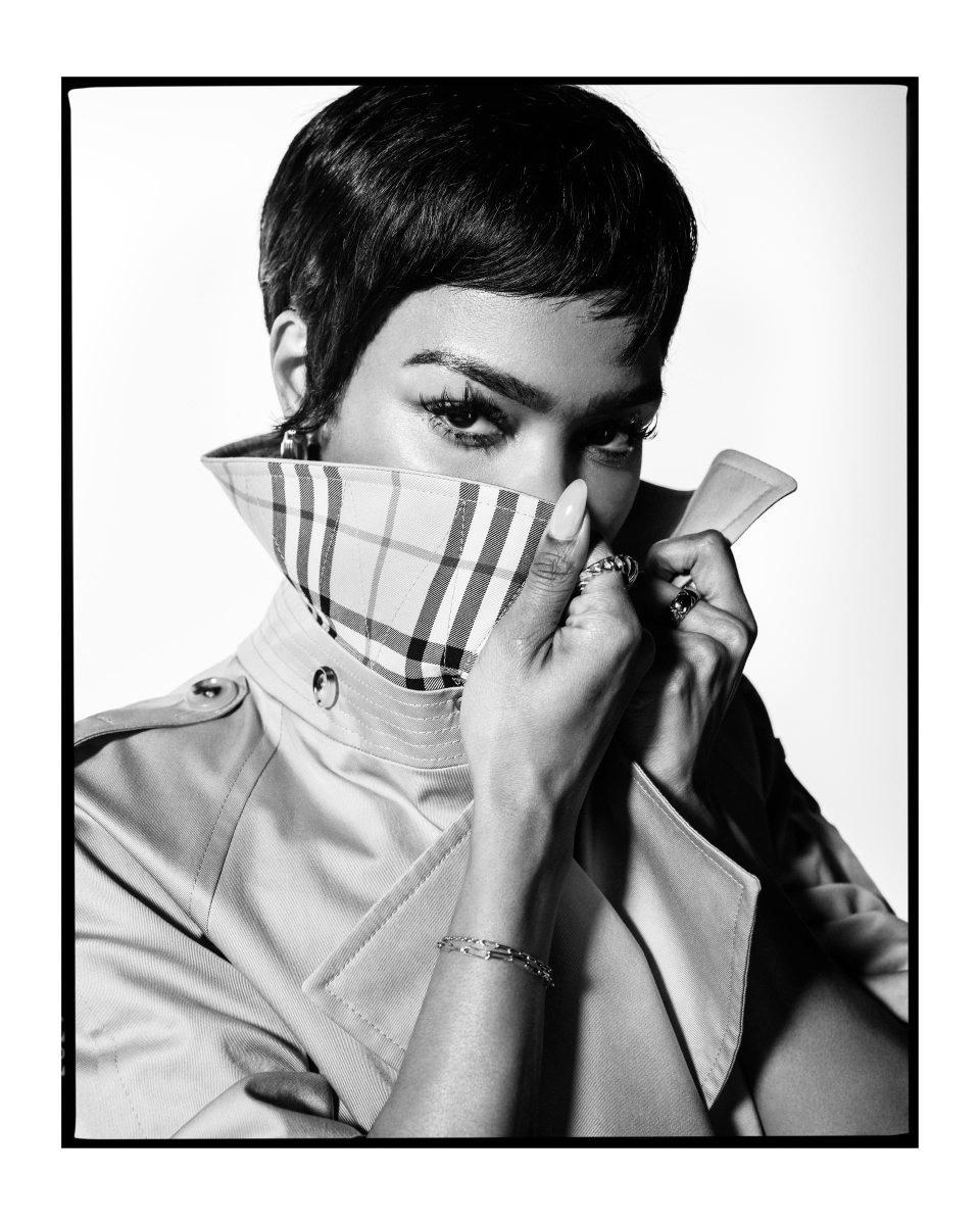 THE TRENCH NEVER LEFT: 170 years in, Burberry doesn’t look back. It sharpens the lens THE TRENCH NEVER LEFT: 170 years in, Burberry doesn’t look back. It sharpens the lens Vanity Teen 虚荣青年 Lifestyle & new faces magazine