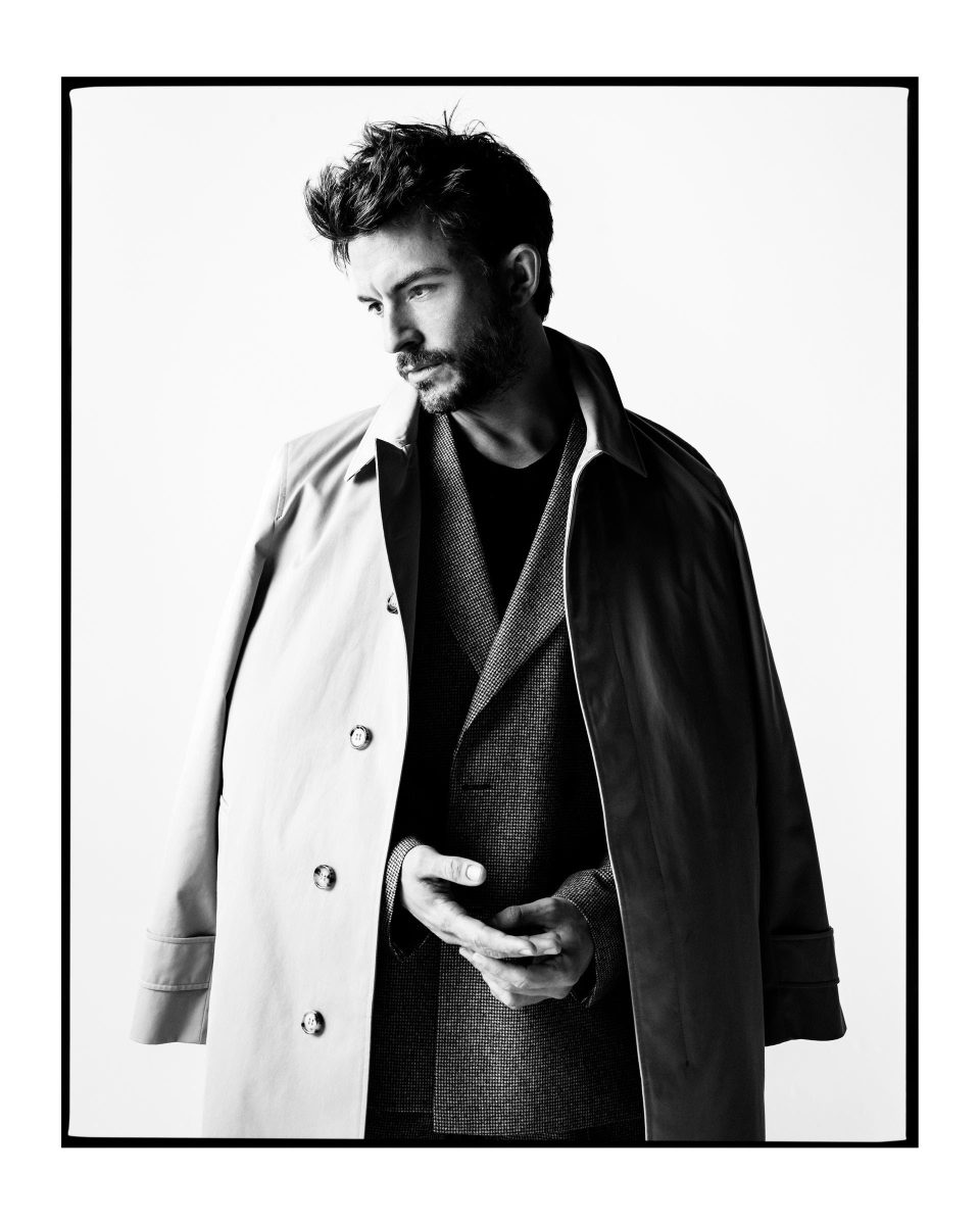 THE TRENCH NEVER LEFT: 170 years in, Burberry doesn’t look back. It sharpens the lens THE TRENCH NEVER LEFT: 170 years in, Burberry doesn’t look back. It sharpens the lens Vanity Teen 虚荣青年 Lifestyle & new faces magazine