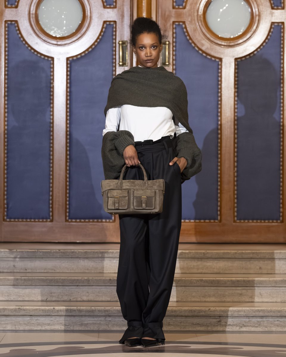 On Our Radar: MOSSI on Trial — Mossi Traoré Turns the Courtroom into a Runway for Paris Fashion Week On Our Radar: MOSSI on Trial — Mossi Traoré Turns the Courtroom into a Runway for Paris Fashion Week Vanity Teen 虚荣青年 Lifestyle & new faces magazine