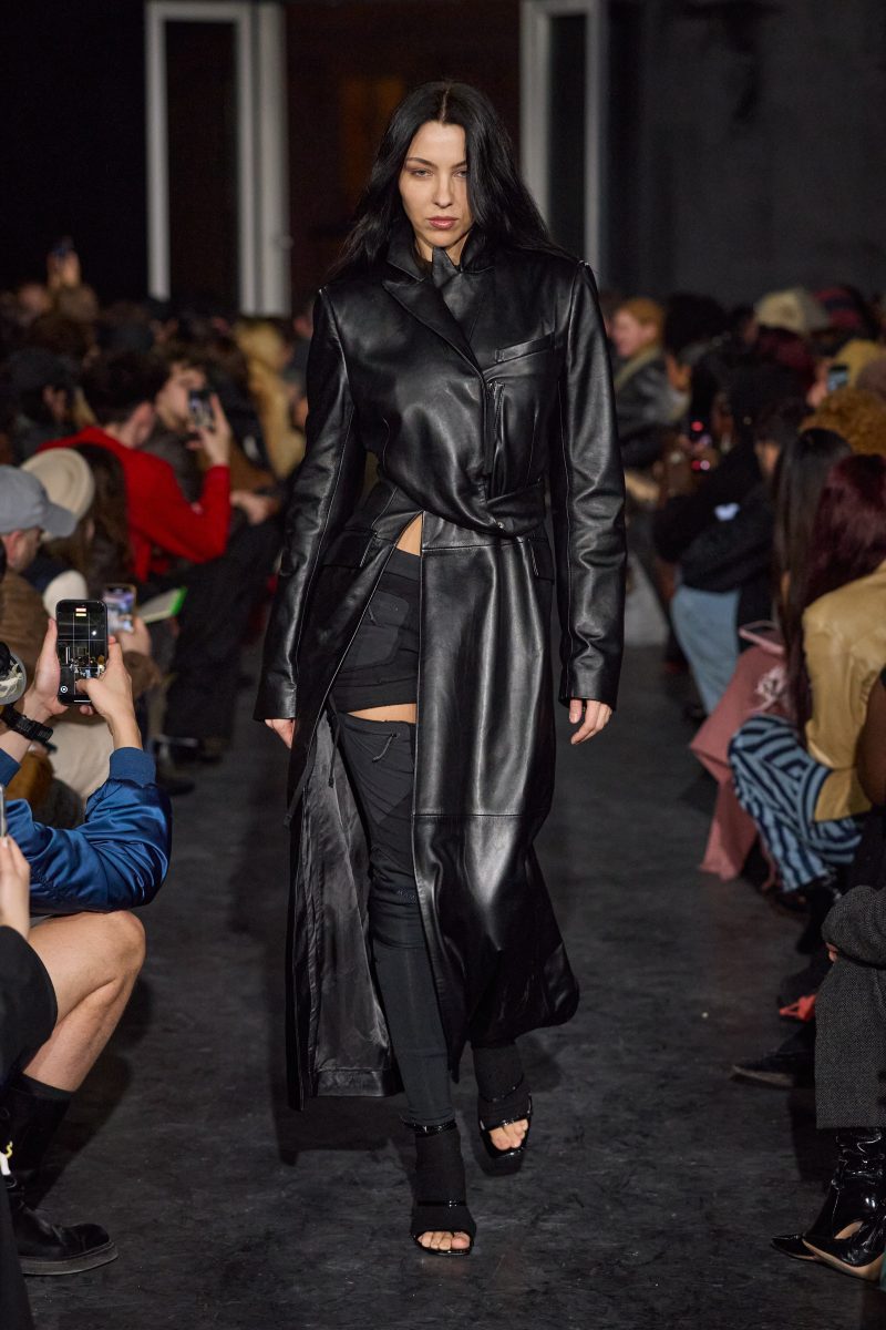 ON OUR RADAR: OTTOLINGER’S “FEMALE FOOLS” — CHAOS, COURAGE, AND GIRLS WHO OWN THE ROOM ON OUR RADAR: OTTOLINGER’S “FEMALE FOOLS” — CHAOS, COURAGE, AND GIRLS WHO OWN THE ROOM Vanity Teen 虚荣青年 Lifestyle & new faces magazine