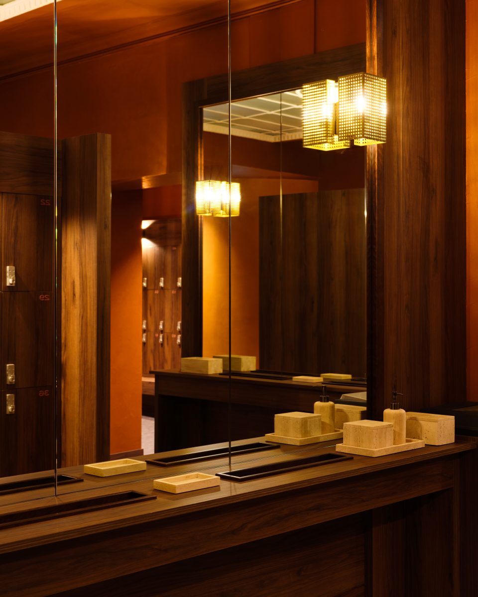 Fashion Month Hangover? Reset at SANT ROCH, Paris’ Hottest New Cold Therapy Sanctuary Fashion Month Hangover? Reset at SANT ROCH, Paris’ Hottest New Cold Therapy Sanctuary Vanity Teen 虚荣青年 Lifestyle & new faces magazine