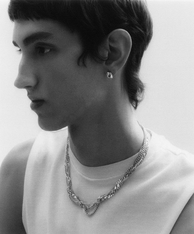 Justine Clenquet Unleashes Subcultural Elegance in Her New Unisex Collection Vanity Teen 虚荣青年 Lifestyle & new faces magazine Justine Clenquet Unleashes Subcultural Elegance in Her New Unisex Collection Justine Clenquet Unleashes Subcultural Elegance in Her New Unisex Collection Vanity Teen 虚荣青年 Lifestyle & new faces magazine