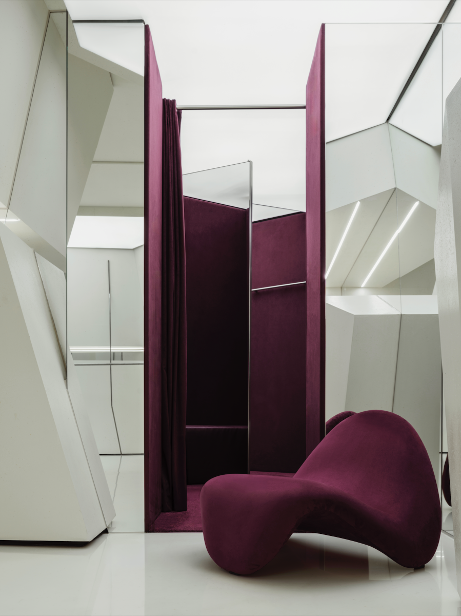 When Design Meets Voyeurism: The Tongue Chair Reimagined Vanity Teen 虚荣青年 Lifestyle & new faces magazine When Design Meets Voyeurism: The Tongue Chair Reimagined When Design Meets Voyeurism: The Tongue Chair Reimagined Vanity Teen 虚荣青年 Lifestyle & new faces magazine